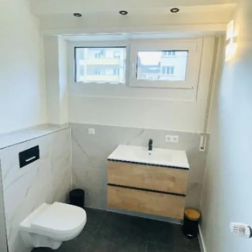 דירה Three Bedrooms In Center With Terrace&parking