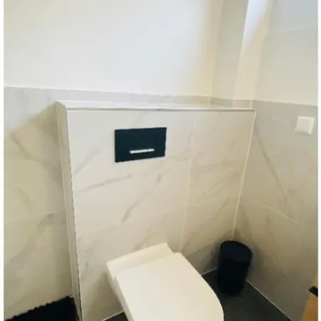 Three Bedrooms In Center With Terrace&parking